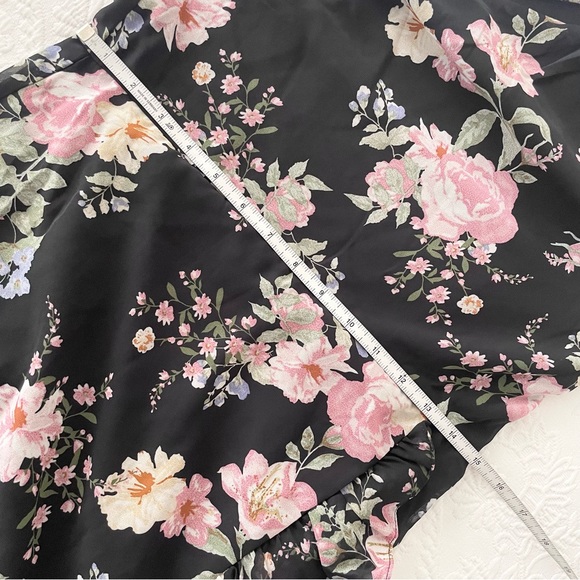 NWOT Bring Me Close Black Floral Print One-Shoulder High-Low Dress Large - Picture 7 of 7